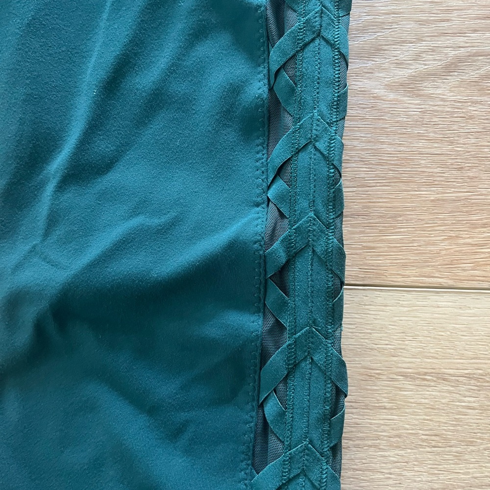lululemon High Times Rhythm lace up mesh Tights- size 10, 25” inch Dark Green - Picture 3 of 8